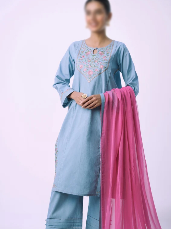 Zeen WLM33217 Piece Embroidered Cambric Suit