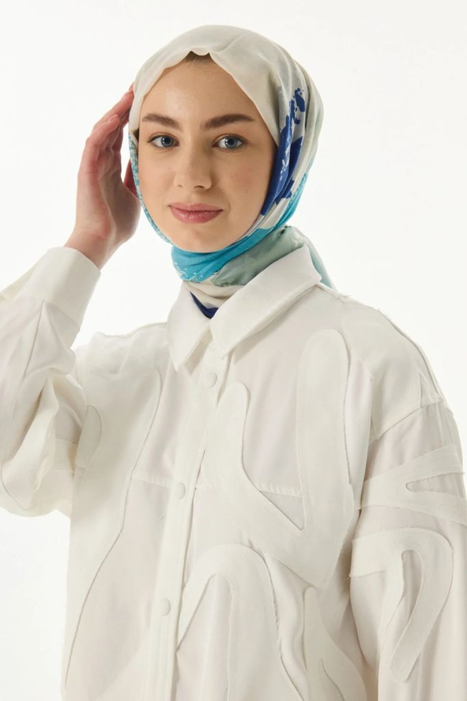 hijab_blue_white_1_660x990