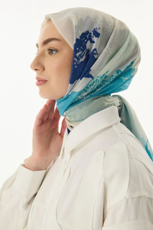 hijab_blue_white_3_660x990