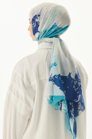 hijab_blue_white_4_660x990